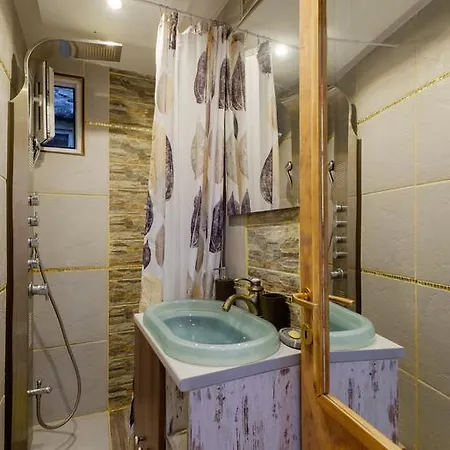 Apartment 14