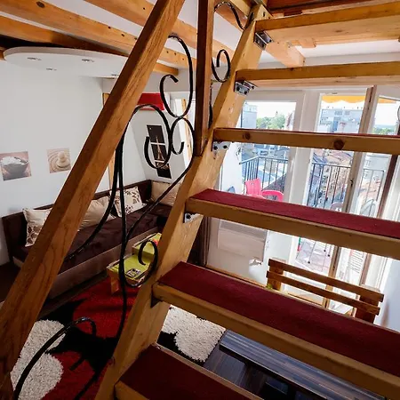 Apartman 14 *